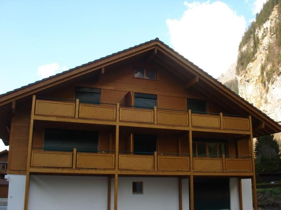 Charming Penthouse Lauterbrunnen Exterior foto