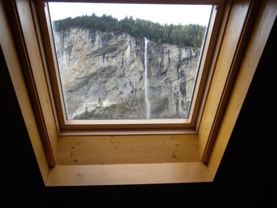 Charming Penthouse Lauterbrunnen Exterior foto