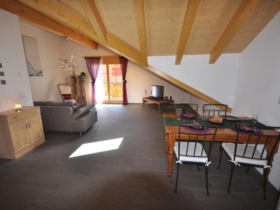 Charming Penthouse Lauterbrunnen Exterior foto